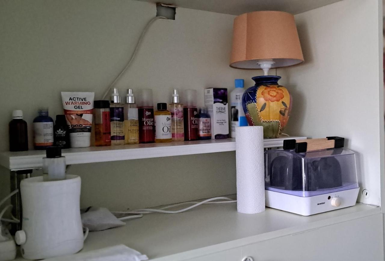 Airbnb 'Logeren Aan Het Plein' In Het Centrum Van メッペル エクステリア 写真